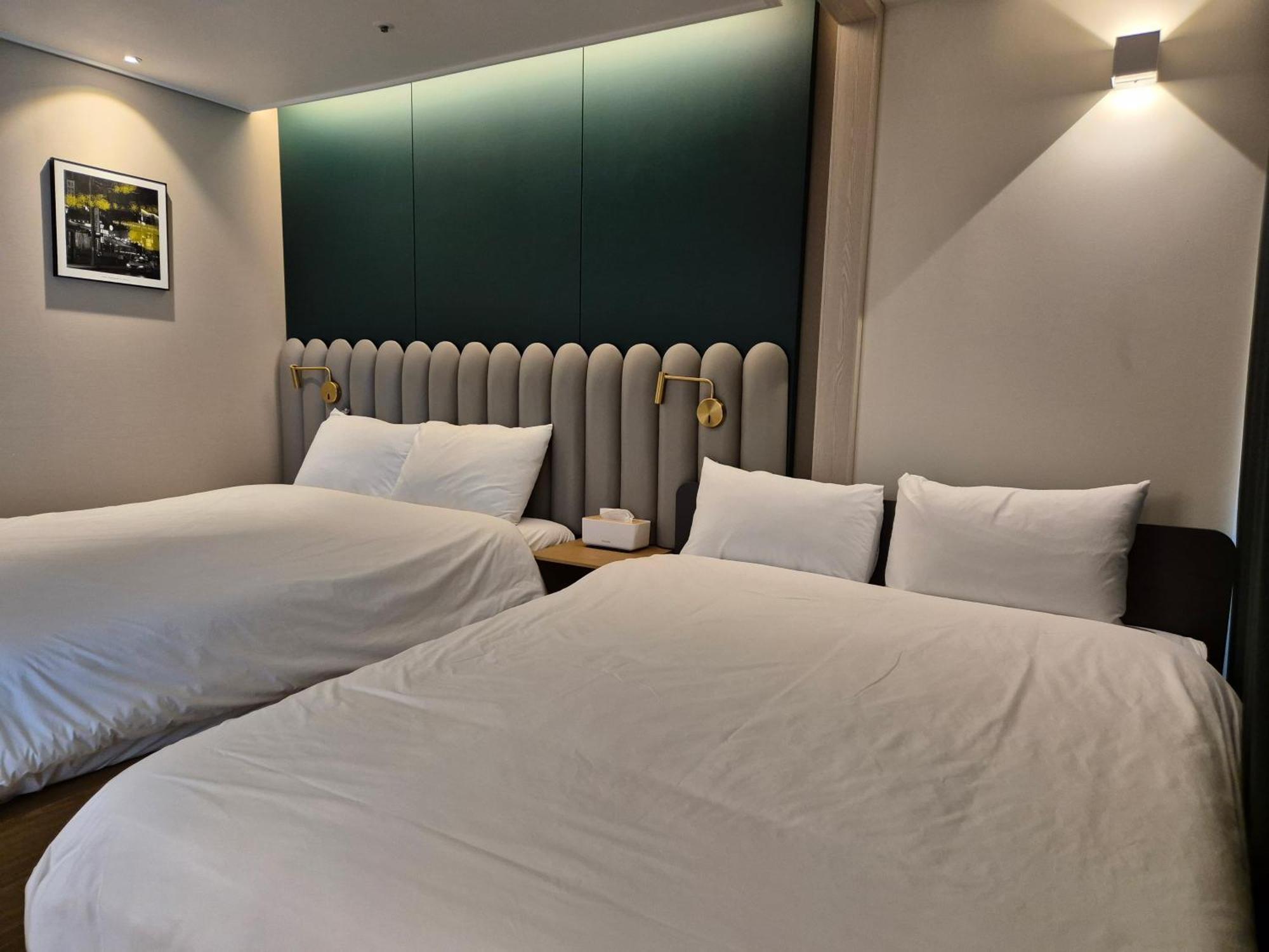בוסאן The Solid Residence - Elbon The Stay By Haeundae מראה חיצוני תמונה
